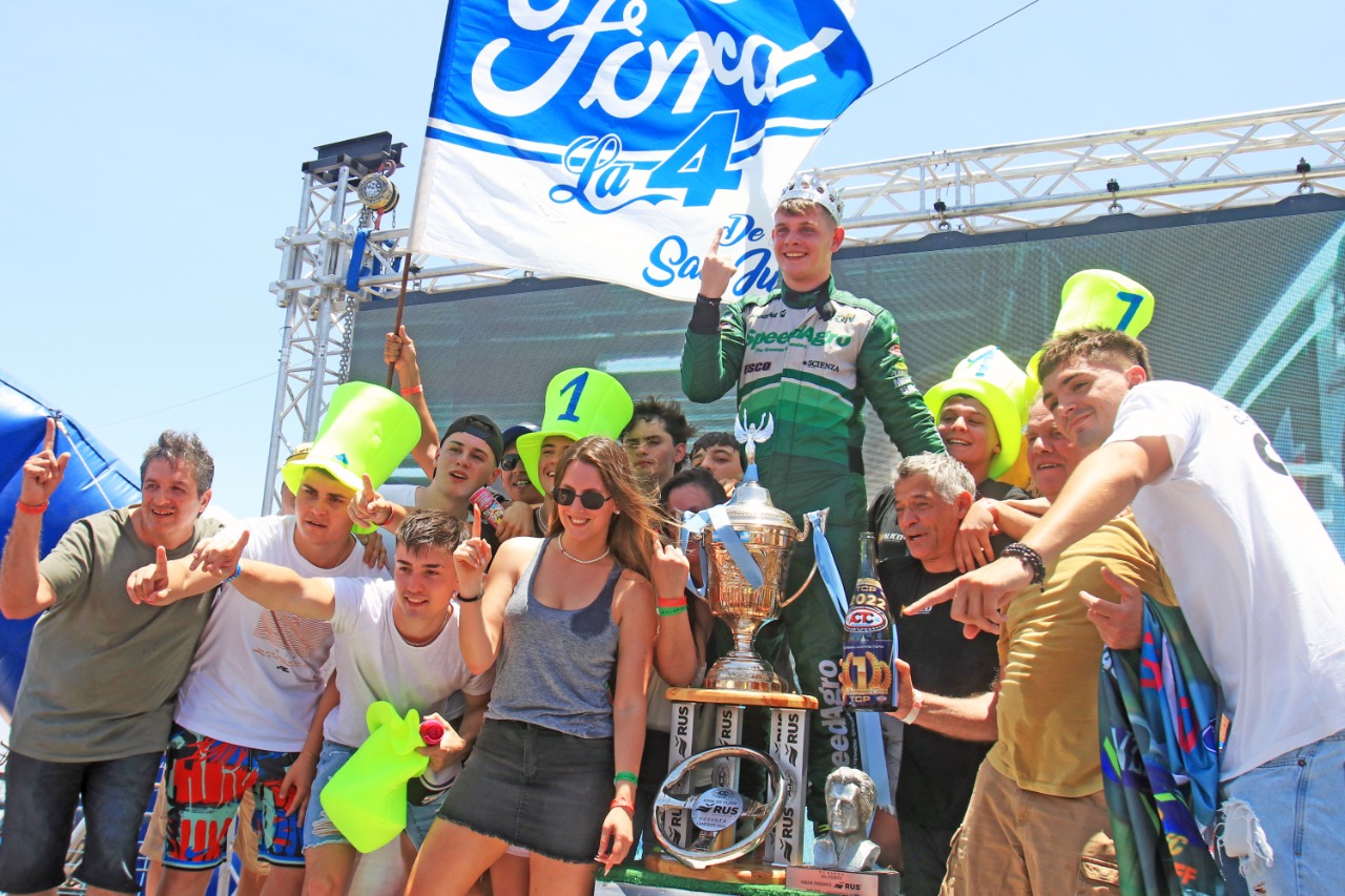 Los festejos del campeón del TC Pista en el ojo de Berna Bosco: WhatsApp Image 2022-12-11 at 13.47.45 (2).jpeg